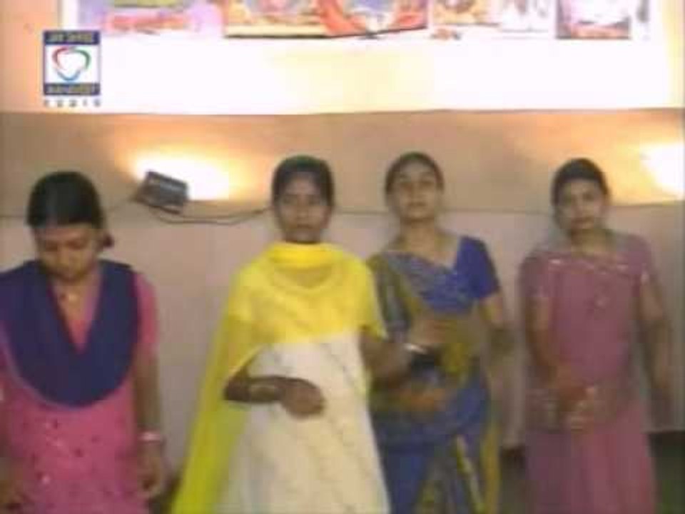 Lili Lili Lembdi - Halo Vikram Thakorna Garbama - Gujarati Garba Songs