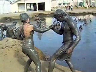 Ecuador Mud Bath Fighting