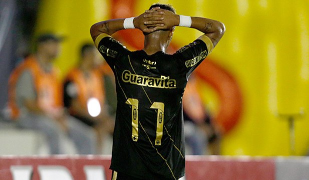Vasco passa em branco novamente, mas avança na Copa do Brasil