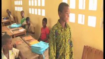 UNICEF ayuda a los escolares después de la crisis en Côte d'Ivoire