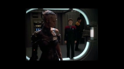 Seven of Nine and Captain Janeway scene (HD)