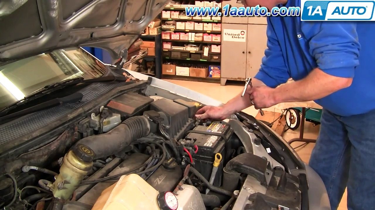 How To Install Replace Alternator Ford Focus Zetec DOHC 00-04 1AAuto.com