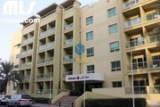 AMAZINGLY SPACIOUS 1 BED IN GREENS FOR RENT 160K 4 chqs - mlsae.com