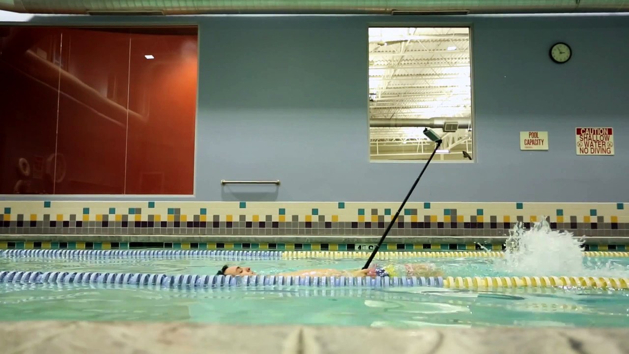 Les dangers des perches à Selfies... Hilarant !