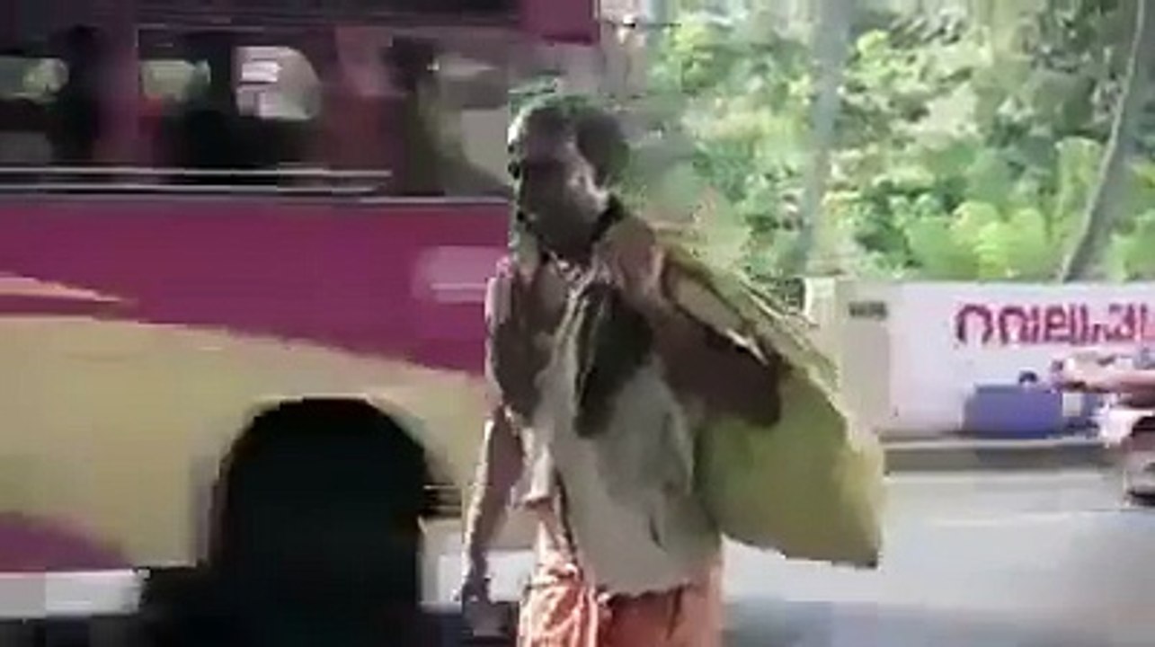 Her şeye sahip olabilirsin... Ama iyilik yapamıyorsan hiç bir şeyin yok demektir. Lütfen izleyin...