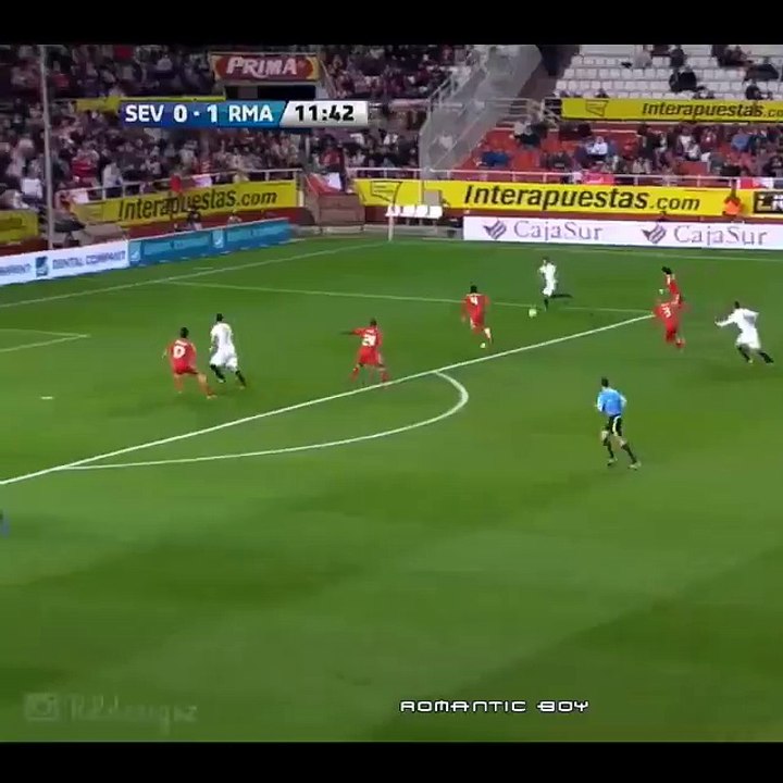 Iker Casillas vs Sevilla The Best save of his entire career #Amazing