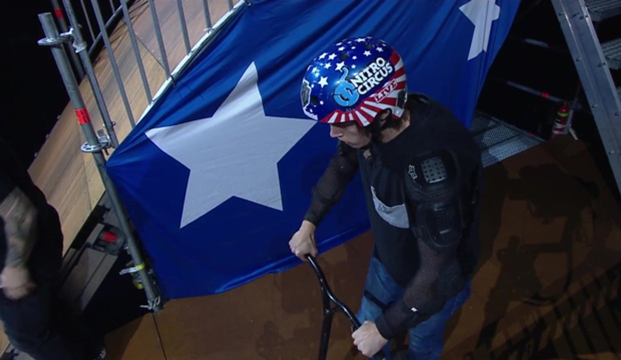 Le premier 1080 Frontflip en trottinette - R Willy - Nitro Circus