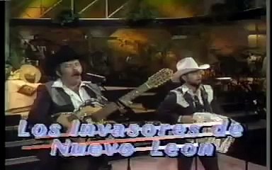 Los Invasores De Nuevo Leon: Que Valor De Mujer