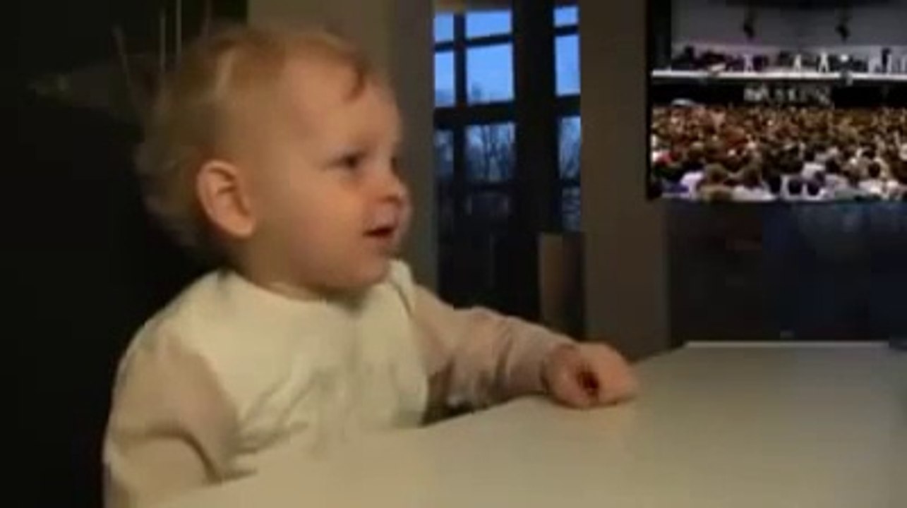 Le plus grand fan de Freddie Mercury est un bébé !