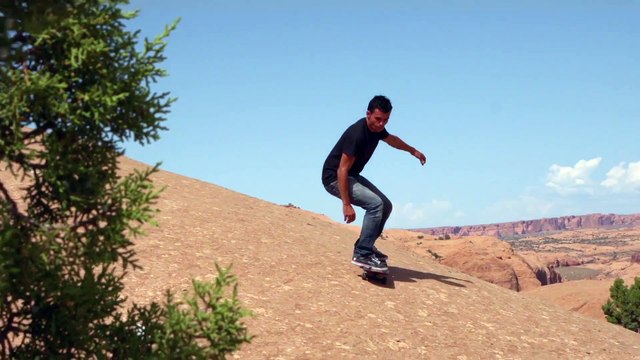 Kilian Martin skate dans le désert et comme un dieu !