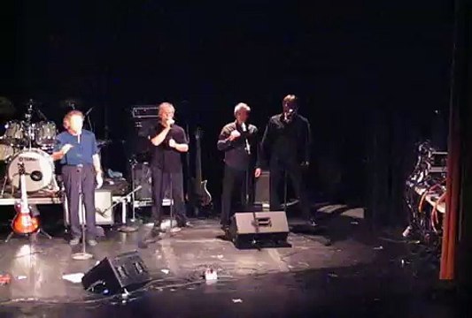 Gary Puckett - Kiss him Goodbye by the Nylons