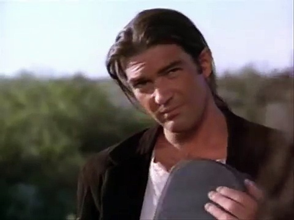 Antonio Banderas y Los Lobos - Canción Del Mariachi