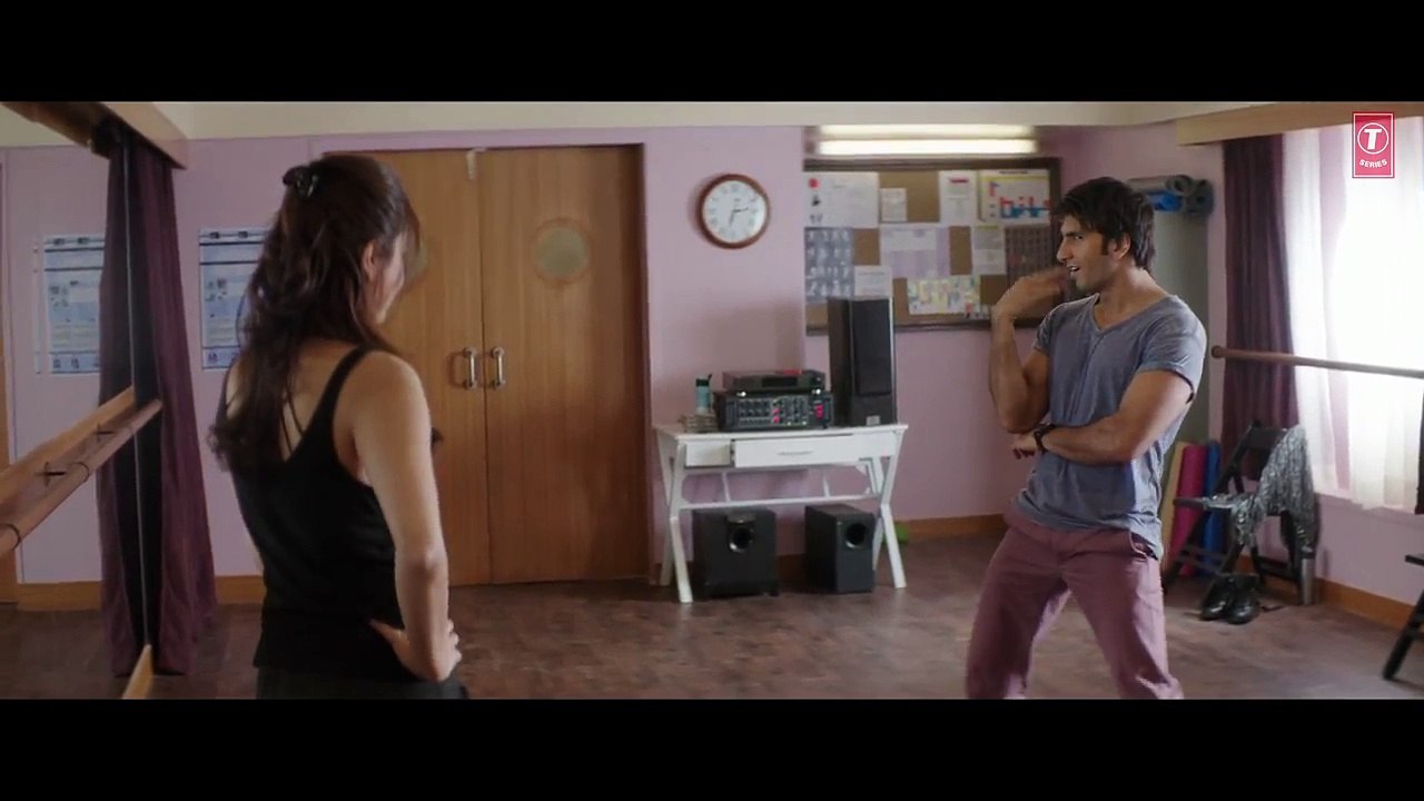 'Pehli Baar' VIDEO Song _ Dil Dhadakne Do _ Ranveer Singh, Anushka Sharma _ T-Series