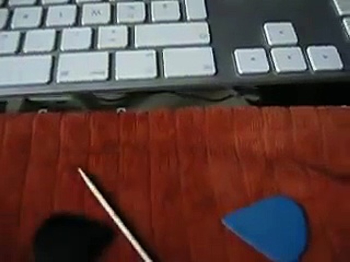 Démontage clavier alu Apple - video Dailymotion
