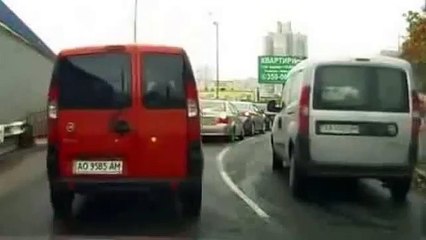 GTA'daki gibi Dayak Yiyen Adam