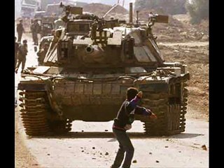 سوف نبقى هنا .. كي يزول الألم