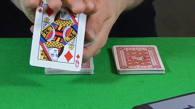 ASMR Magic Card Trick # 23 Short Close Up Trick
