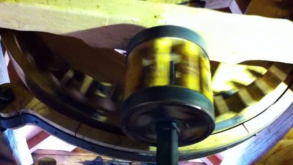 Mécanisme broyeur d'un moulin à vent