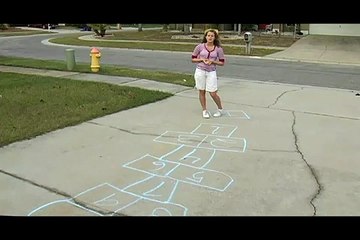 How to Play Hopscotch : How to Begin Hopscotch Game