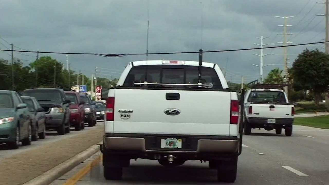 HAM RADIO OPERATOR N4FDC BIG ANTENNAS ON TRUCK . IN SONY HD