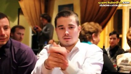 Sağır ve Dilsiz Gençten Harika Parmak Gösterisi