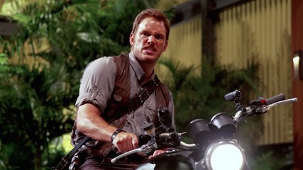 Chris Pratt JURASSIC WORLD Journals: Motorcycle Scene