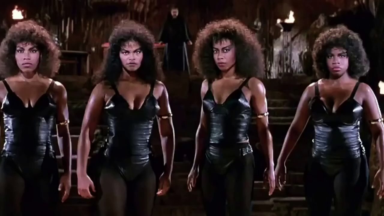 Jackie chan vs four Furious Girls, Fight Scene