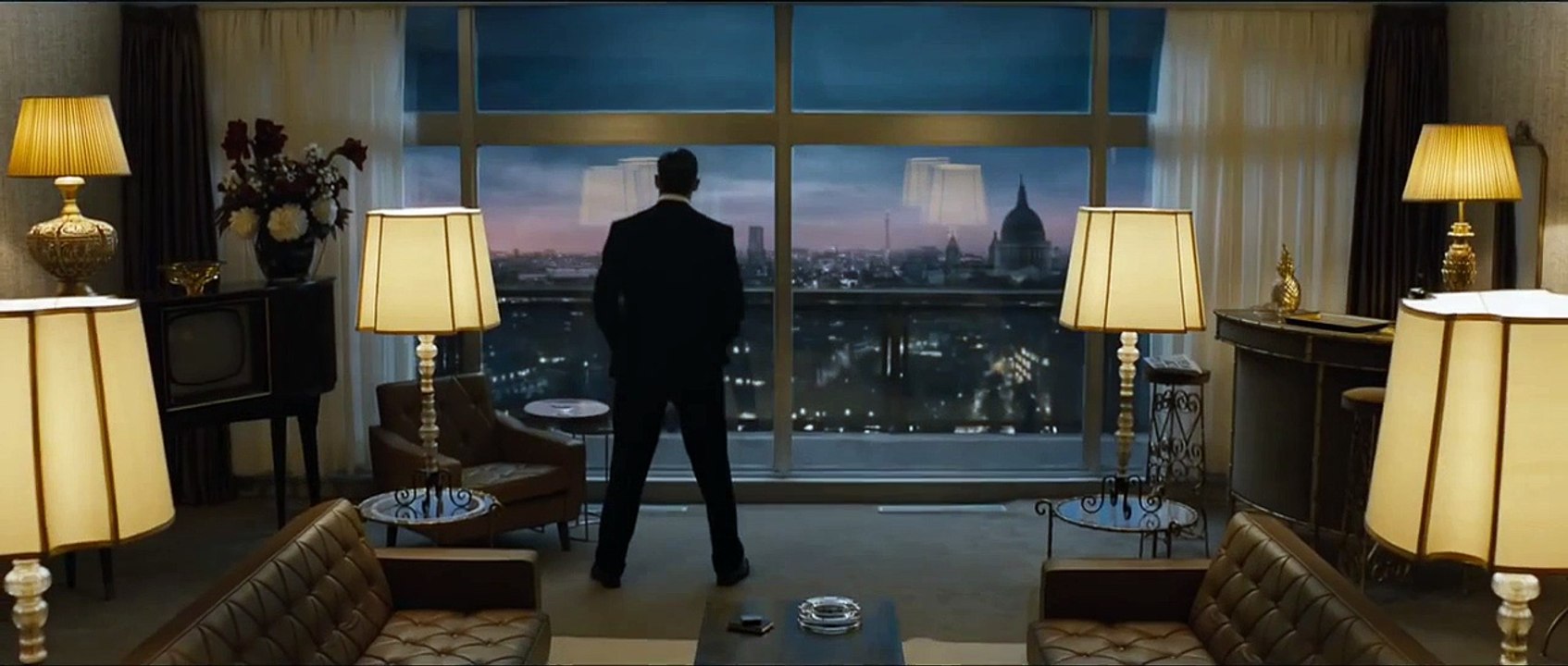 LEGEND Trailer (Tom Hardy & Tom Hardy)