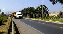 Transporte de camiones volvo articulados