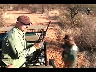 AC MAN #4 from BIG FIVE - LION HUNTING - RAGOZIN SAFARIS