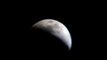 Luna Cuarto decreciente, cuarto creciente vista nocturna, cráteres y manchas lunares Perú 02/12/2014