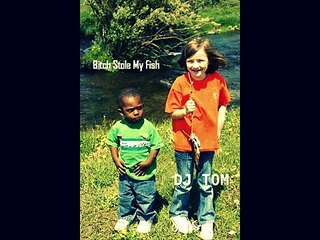 Funny little rwandan Rapper !!!!! (DJ TOM)