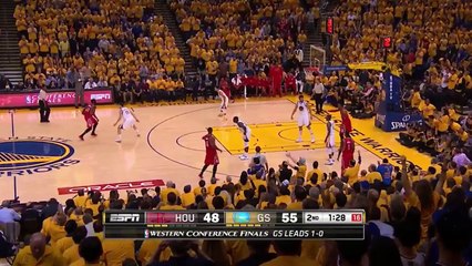James Harden piège Stephen Curry avec son spécial