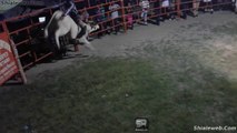 SUPER JARIPEO EXTREMO RANCHERO EN FERIA SAN ISIDRO HUERTA ACATLAN PUEBLA MEXICO TOROS SALVAJOTES SON MONTADOS CON ESPUELA REGLAMENTARIA POR VALIENTES JINETES MAYO 2015