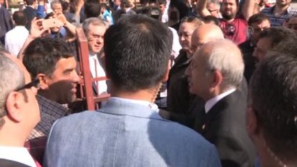 Kılıçdaroğlu, Yenimahalle Sebze Hali'ni Ziyaret Etti