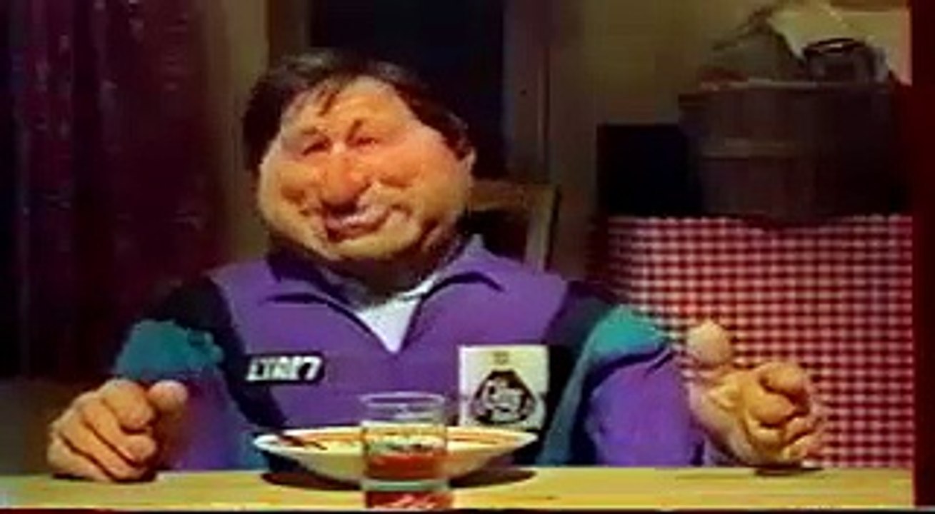 Les Guignols de l'info | Guy Roux et Tapie, Le recrutement - Vidéo ...