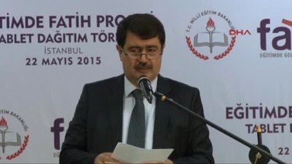 İstanbul'da Tablet Dağıtım Töreni