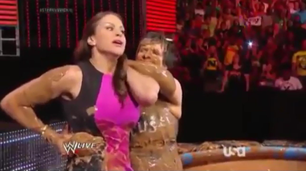 WWE Raw Review 6-23-2014 Vickie Guerrero Fired - WWE Money in the Bank 2014 Preview