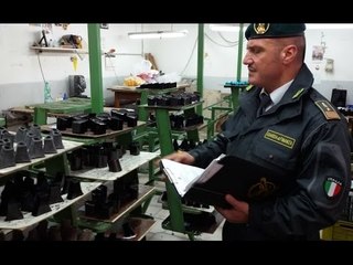 Melito (NA) - Sequestrati tre calzaturifici clandestini con operai in nero (22.05.15)