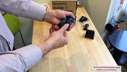 Talkie Walkie Kenwood PKT23 PMR446 UHF déballage GoTechnique
