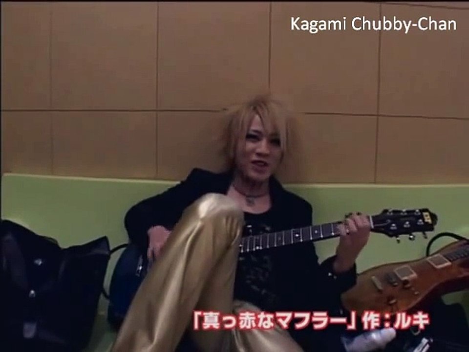 GazettE members are singing