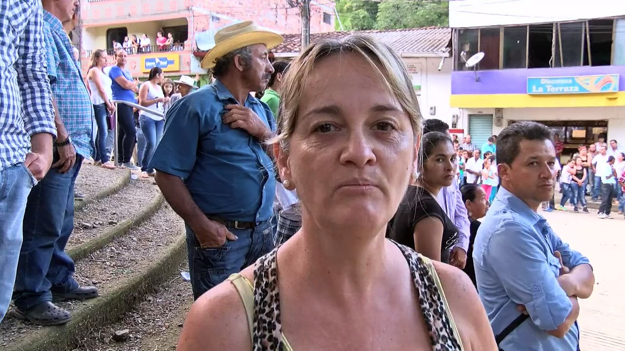 Colombia holds mass funeral for landslide victims