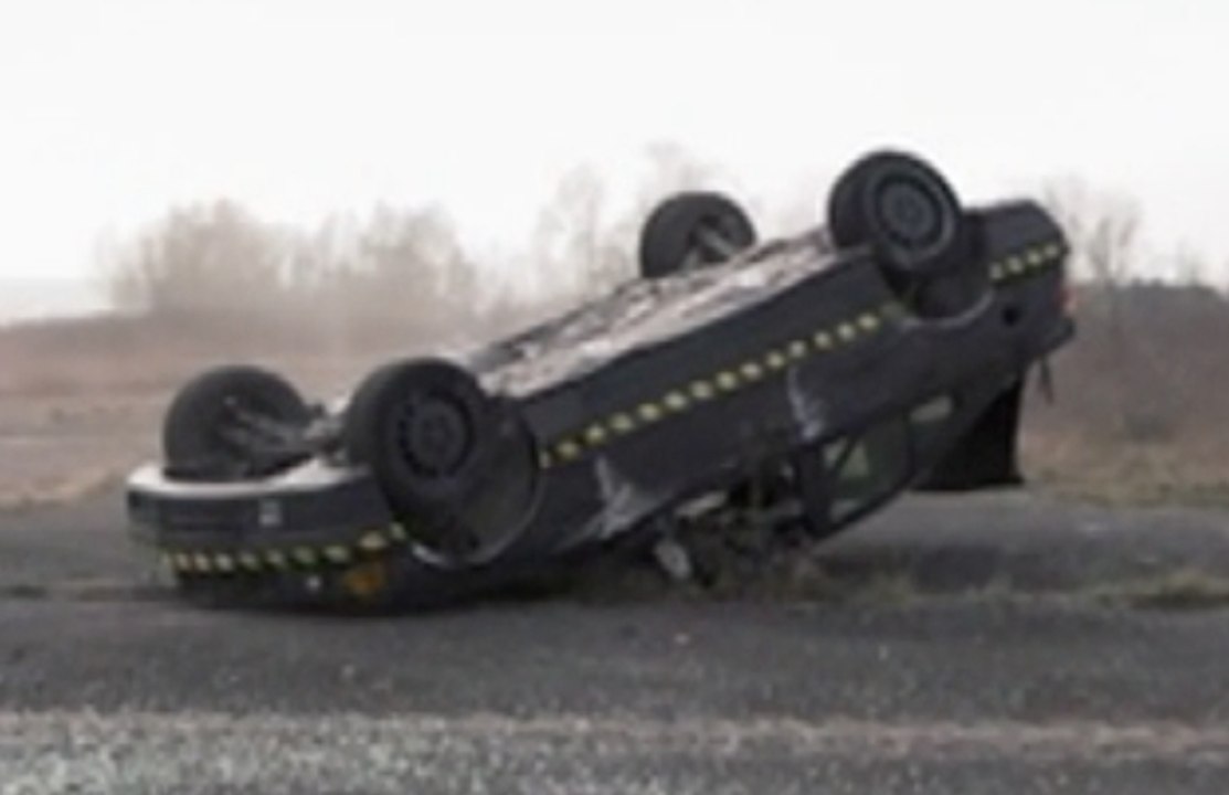 Incroyables crashs - ZAPPING AUTO BEST-OF DU 25/05/2015