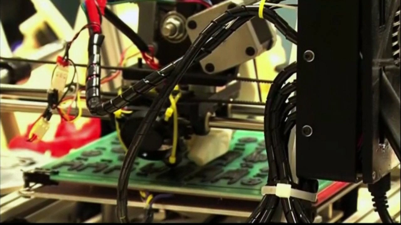 3D printed hand gives 8-year-old girl a new lease of life