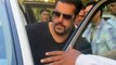 A Day After Flying Home From Kashmir, Salman Khan Completes Bail Formalities in Mumbai