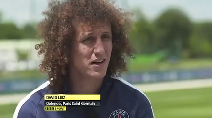 David Luiz puso fin a los rumores: "No soy virgen, he tenido varias novias" (VIDEO)