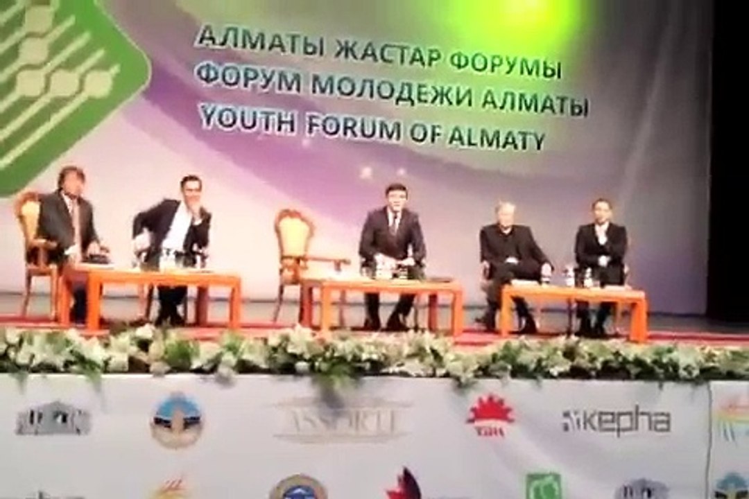 Нуртас Адамбаев (Наша Казаша) против Жанары