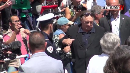 Download Video: Cannes 2015. Le bisou de Gérard Depardieu à Isabelle Huppert