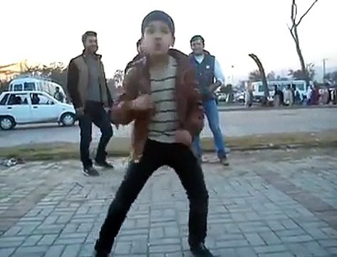 Superb Dance @ Rawal Lake Parking Islamabad