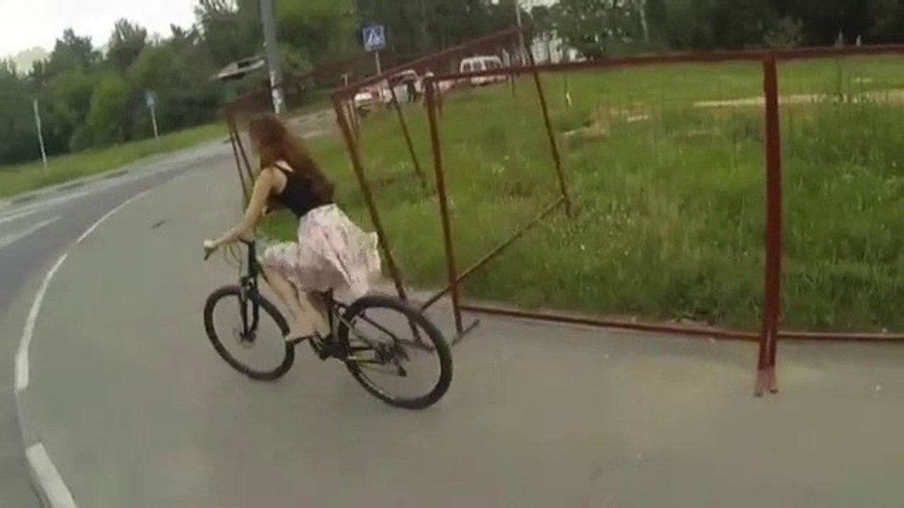 Russian Girl Loses her Skirt while Riding a Bike (Sexy Accident)